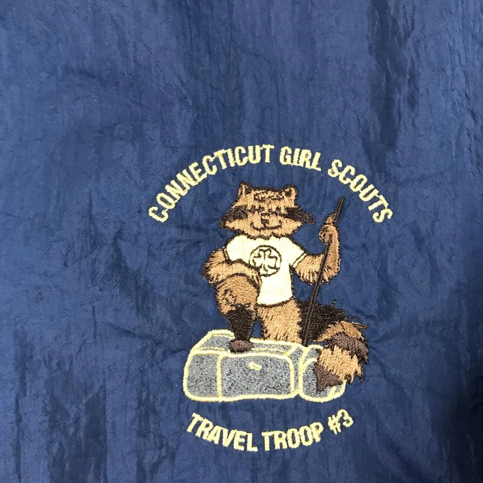 Chaqueta cortavientos Connecticut Girl Scouts para mujer azul medio con capucha Foto 2 de 4