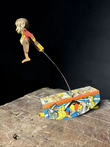 A35 VINTAGE MARX ACROBATIC MARVEL WIND UP TIN LITHO MONKEY WORKS