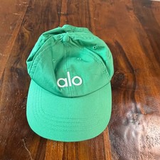 Alo Yoga Off-Duty Cap Lettuce Green White Embroidered Logo W7112R NWT