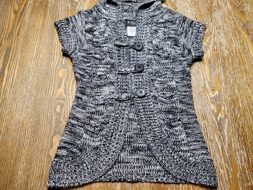 2-Hip by Wrapper Girls Hooded Sweater Vest Button Front Vest Size 6X Black EUC! - Picture 2 of 13