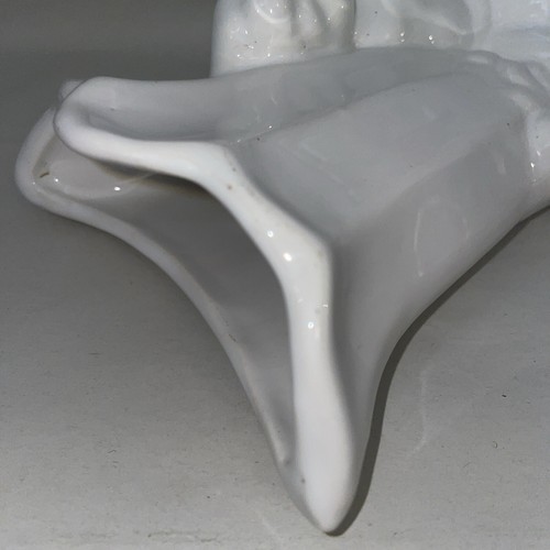 Tasca da parete cherubino bianco senza marchio e vaso stile simile - Foto 3 di 17
