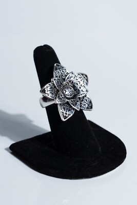 Flower Stretch Ring Ornate Design Silver Tone. New