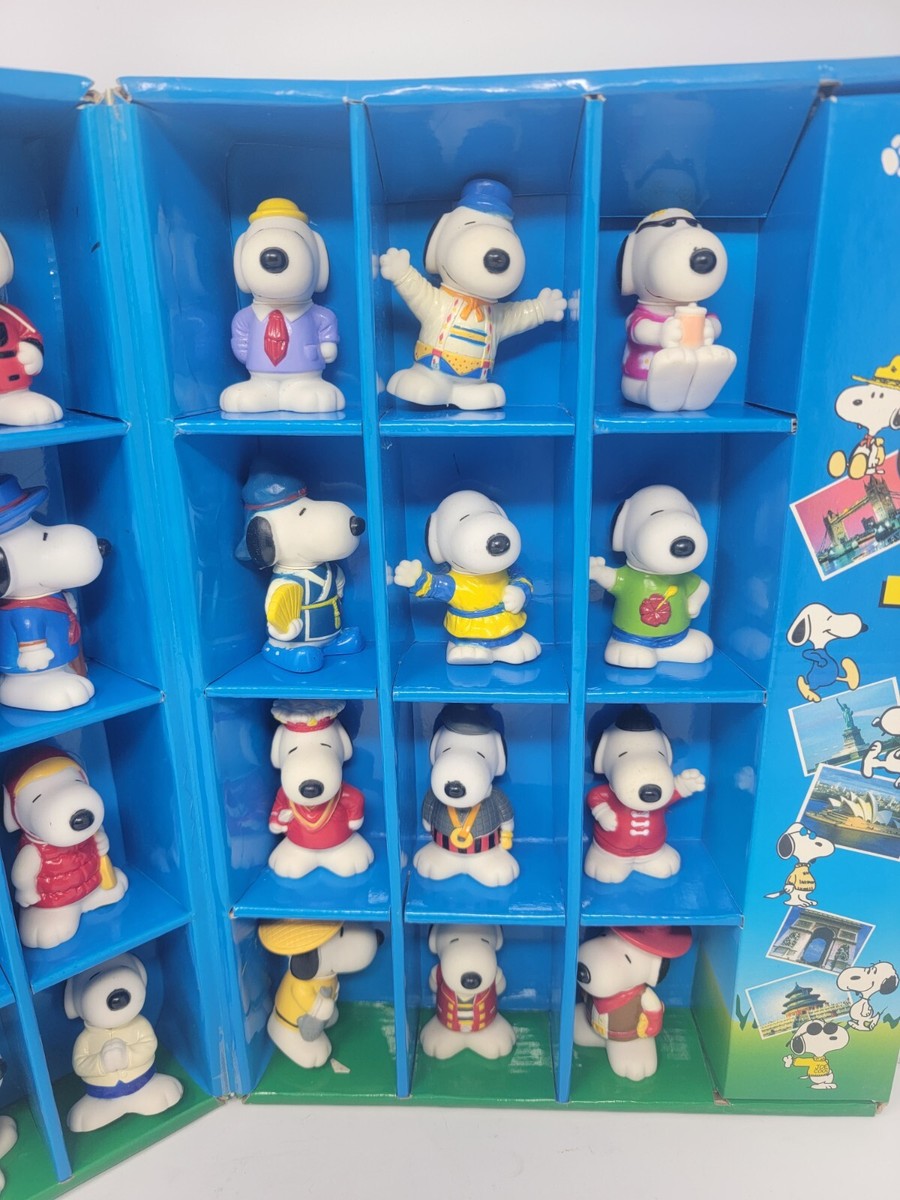Hasbro ハズブロ「世界のスヌーピーフィギュア」コンプセットA Hasbro ハズブロ「世界のスヌーピーフィギュア」コンプセットA