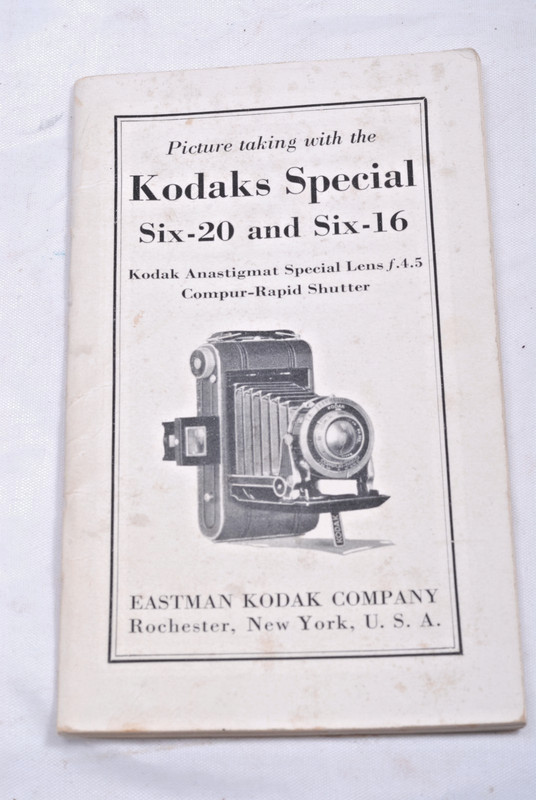 Picture taking wit the  KODAKS SPECIAL Six-20 and Six-16  Booklet 1926?
