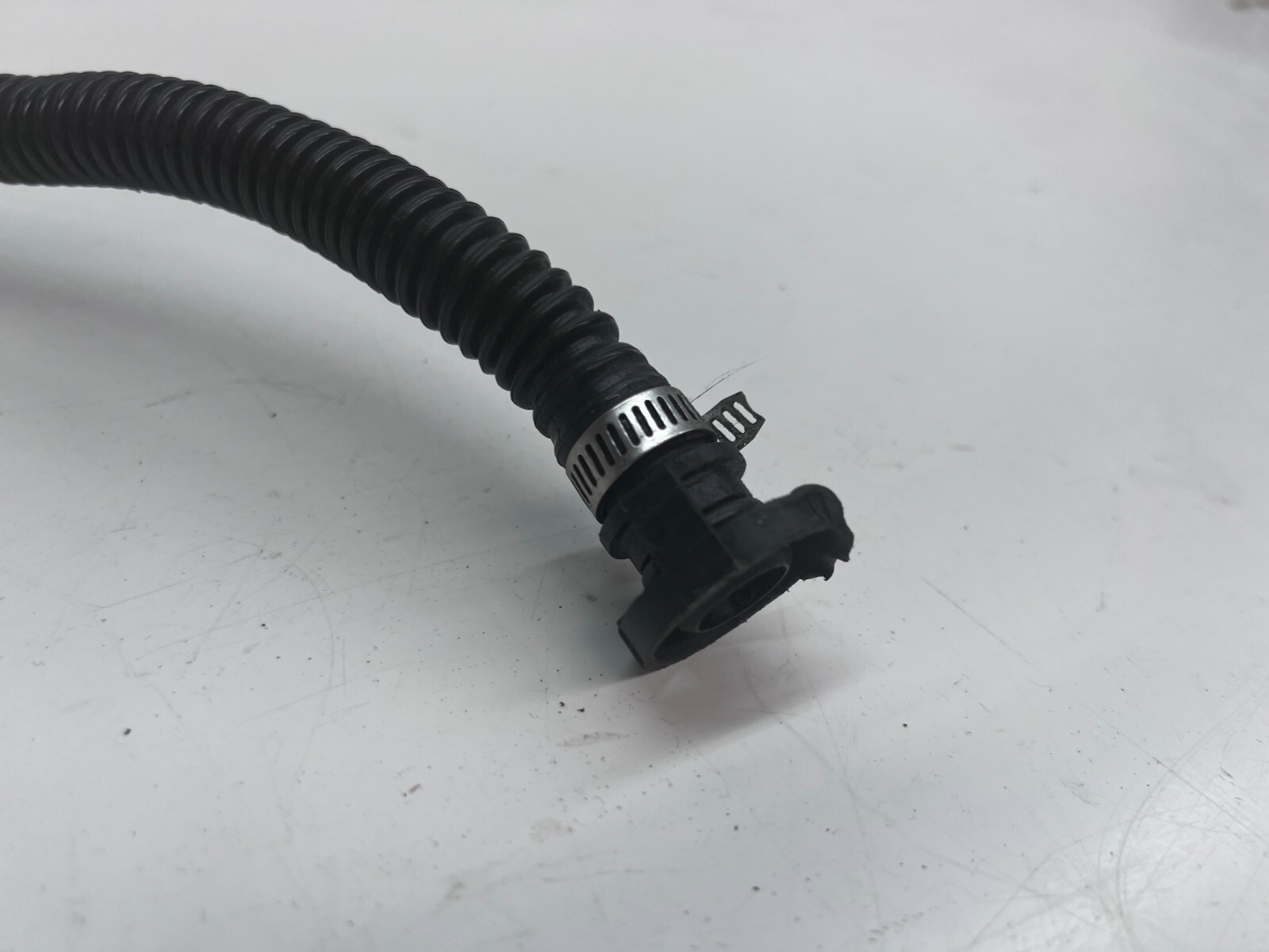 LAMBORGHINI AVENTADOR VENTILATION BREATHER HOSE OEM 470103221B