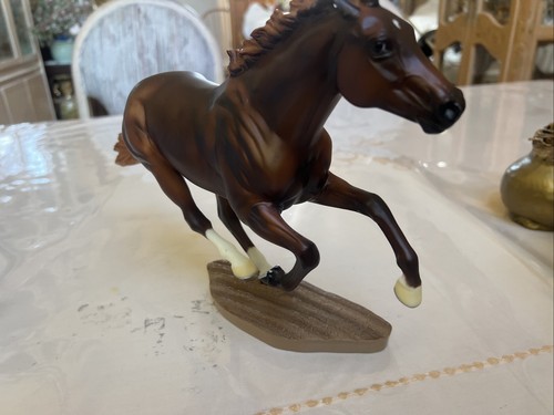Retired Breyer Race Horse #586 Smarty Jones Thoroughbred Racing Legend Champion - Picture 18 of 24
