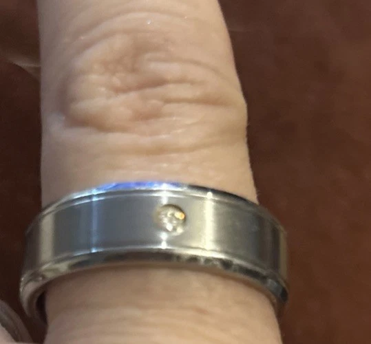 Мужская современная лента, твердое титановое кольцо, маленький камень атласная отделка размер 10 - Изображение 4 из 4