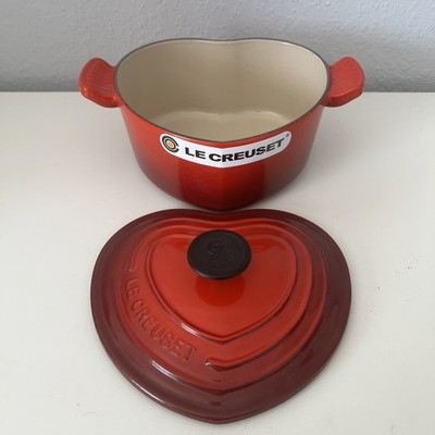 Le Creuset 20 Enamel Cast Iron Heart Cocotte Cherry Red 2 Qt New