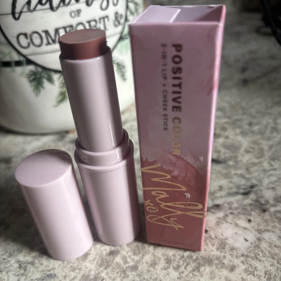 Barra de labios y mejillas Mally Beauty color positivo 2 en 1*~malva significativa 7 g nueva en caja $26 Foto 2 de 2