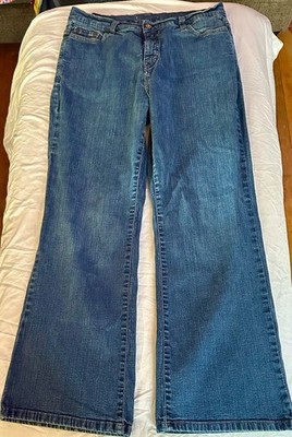 Levi s perfectly slimming boot cut 512 jeans size 16P
