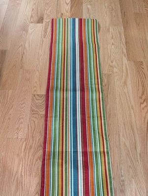 Corredor de mesa multicolor. 108" de largo Foto 1 de 3