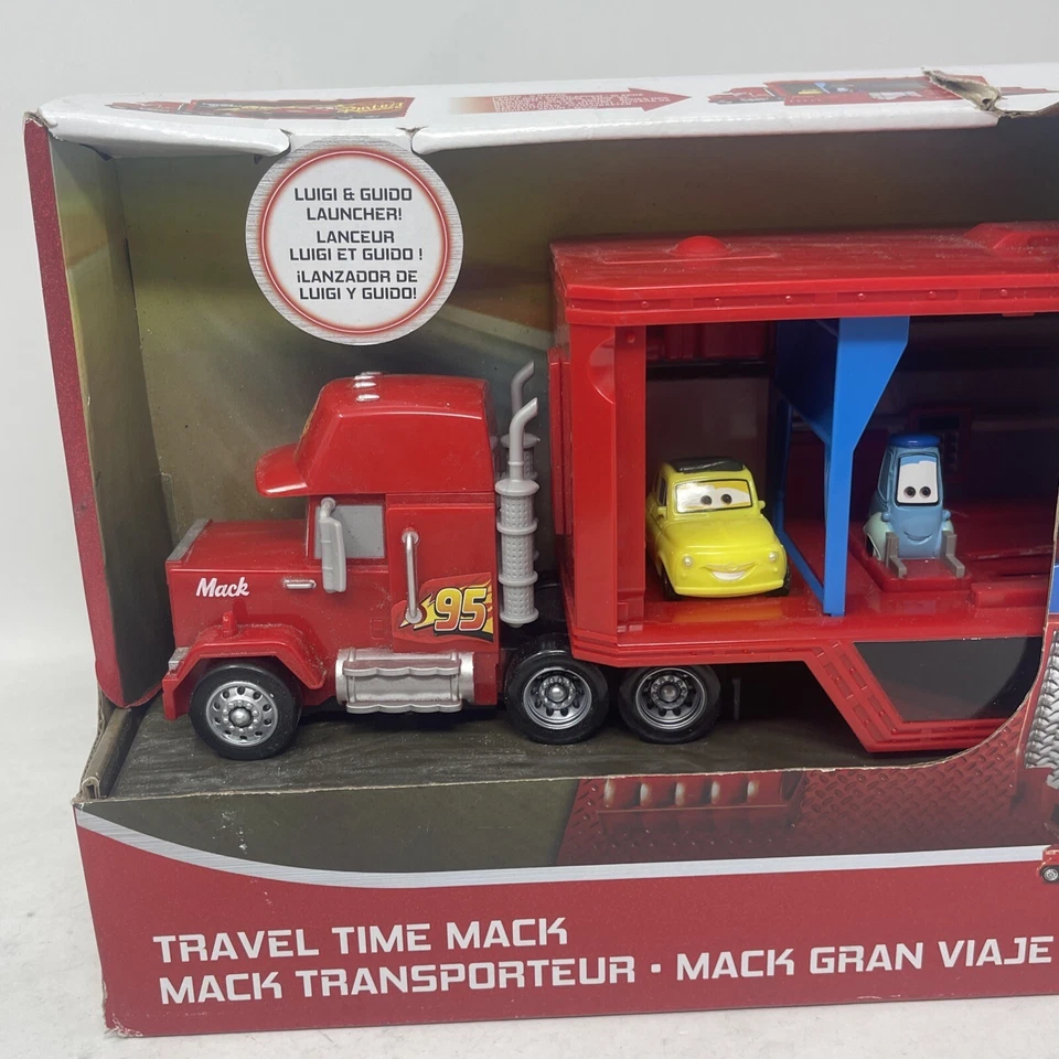 Disney Cars 3 Travel Time Mack Juego Luigi & Guido Lanzador Incluido Nuevo en Caja Foto 2 de 4