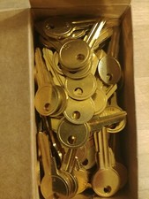 LOT OF 100 New LOCKSMITH Y11 KEY BLANKS FITS YALE SOLID BRASS MADE IN USA