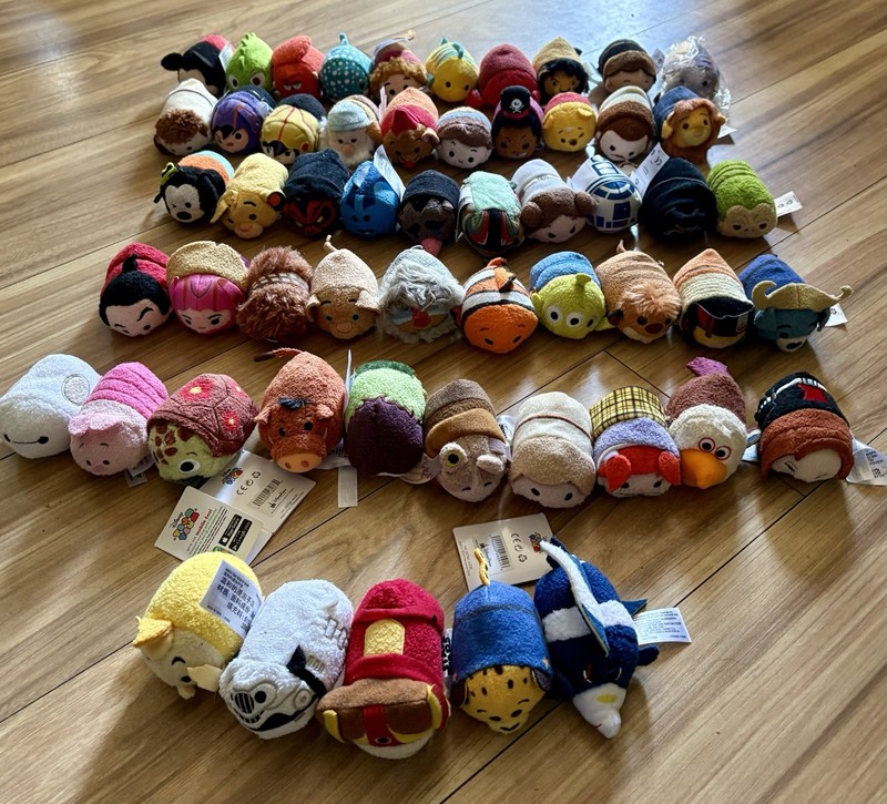Lot of 55 Mini Tsum Tsum Plush Disney Star Wars Mickey Nemo Monsters Lion King