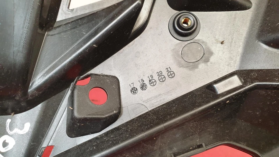 Honda CRF1000L 2019 carenado de cono de nariz Foto 4 de 4