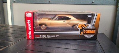 1:18 Auto World 1969 Dodge Coronet R/T 50 YEARS EDITION 426 HEMI gold NEU OVP