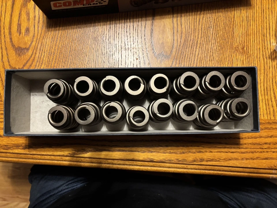 Comp Cams 26120-16 Valve Springs 1.445 O.D. 130 lbs./in. - Image 4 of 4