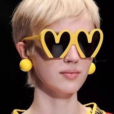 Vintage Heart Shaped Sunglasses for Women Lovely Retro Cute Girl Eyewear