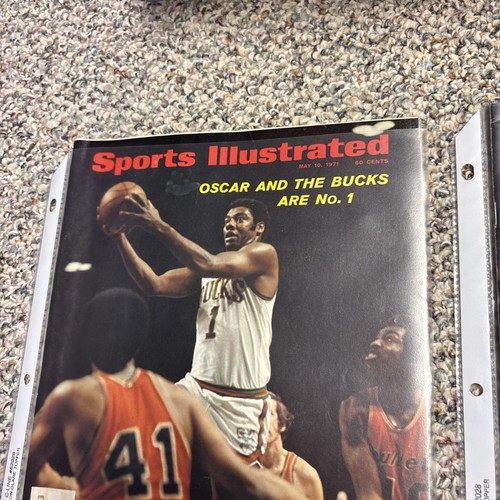 10. Mai 1971 Oscar Robertson Big O Bucks Pistole Pete Sports Illustrateds (2) - Bild 6 von 9