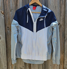 Nike Windbreaker Jacket - Youth Medium