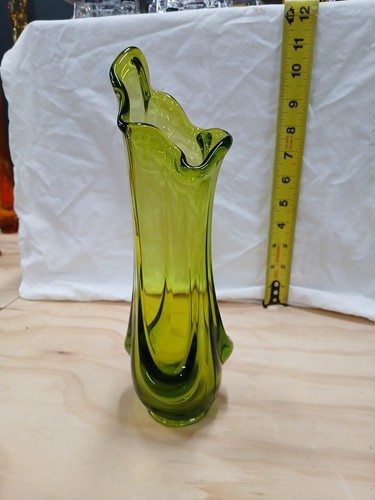 Vtg Viking Emerald Green Art Glass Drape Vase 10 Inch tall,Rare Deco - Picture 2 of 5