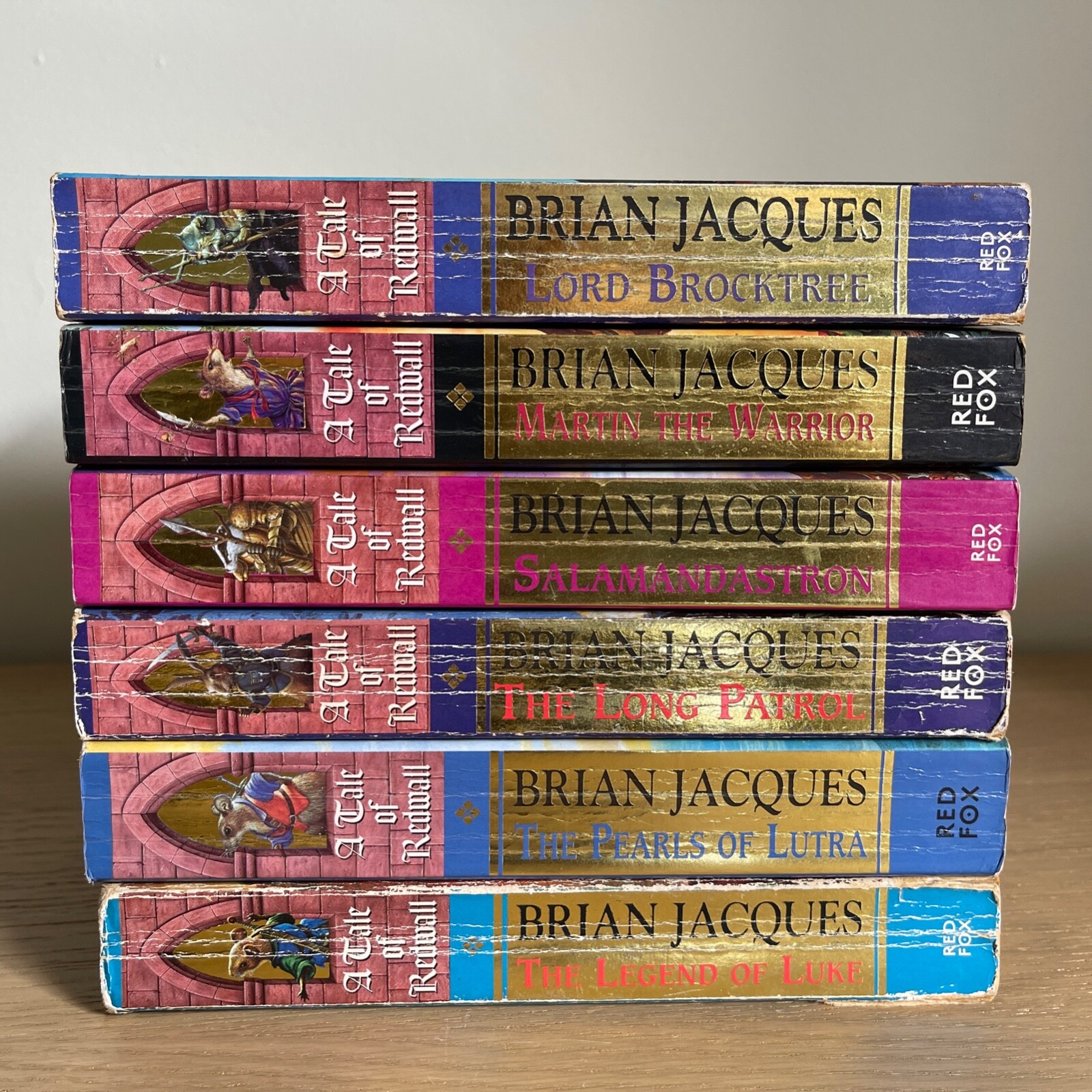 Lot of 6 Vintage Tale of Redwall Brian Jacques Paperback Books