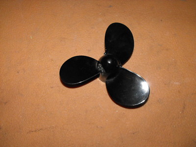 DO2C9158 OEM Yamaha propeller 7 1/4 X 5-A  6F8-45942-01-EL