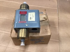 CARRIER Factory Authorized Parts HK06CA405 Oil Pressure Switch