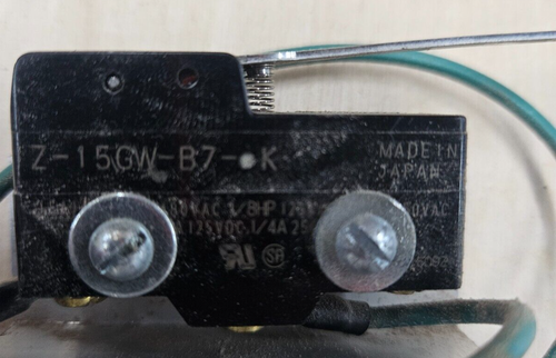 OMRON AUTOMATION & SAFETY SNAP ACTION SWITCH 2 PC SET Z-15GW-B7-K - Picture 3 of 5