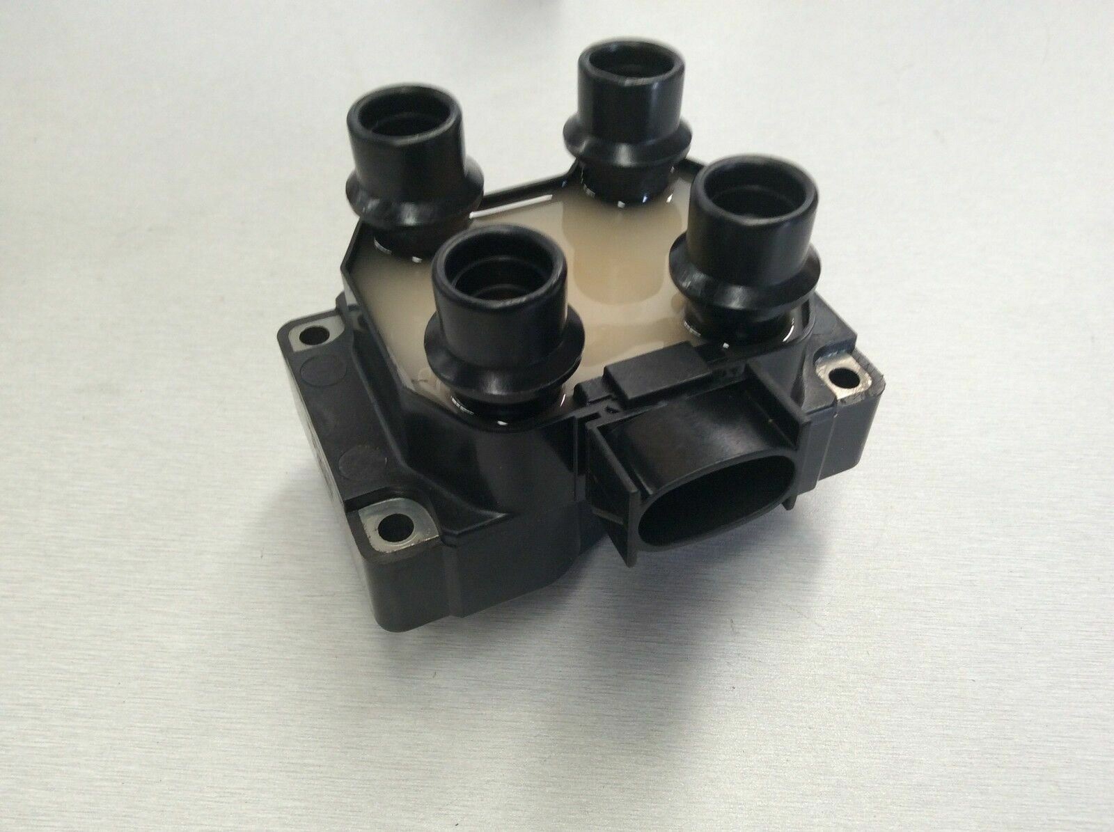 IGNITION COIL PACKS FORD FALCON XR8 AU AUII AUIII TE50 V8 5.0L 5.6L 302