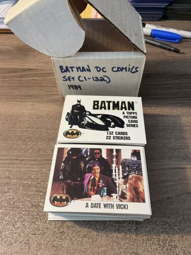 1989 Topps DC Comics Batman/Batman Returns Movie Series Card Set (No Stickers) - Picture 1 of 3
