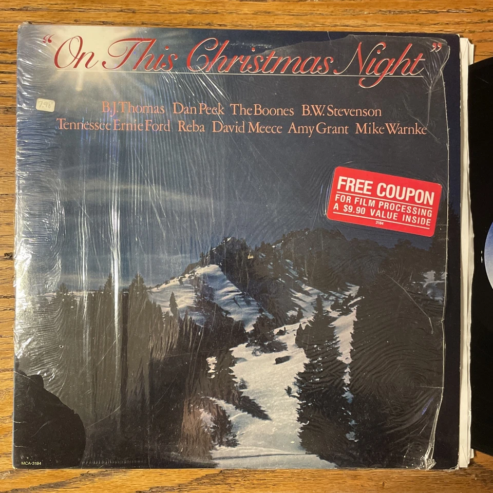 V/A On This Christmas Night LP MCA Holiday Xian Religious Amy Grant + Shrink VG+ — 第 2/4 张图片