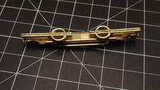 HADLEY DESIGNER TIE BAR, GOLD TONE MADE IN U....