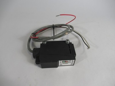 Datasensor S2-5-B3 Photoelectric Sensor 10-30VDC 34''Length USED