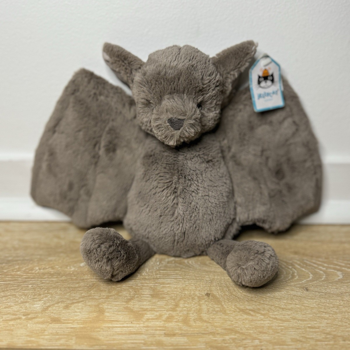 ❗️AUTHENTIC❗️JELLYCAT Medium bashful bat- BAS3BAT -NWT -Retired-hard To  Find