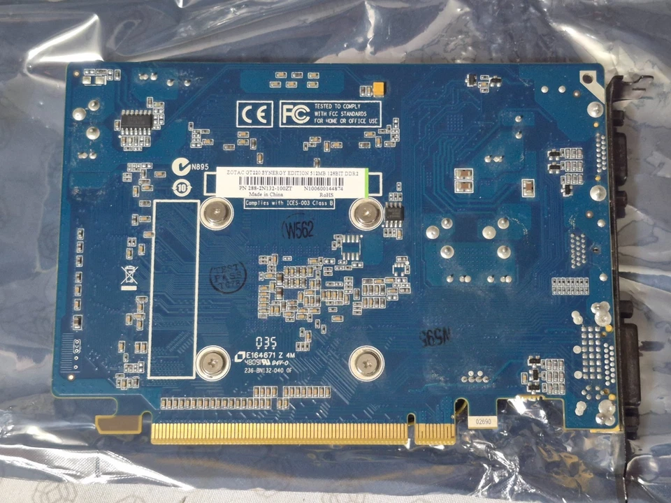 Zotac GT220 Synergy Edition 512MB 128Bit DDR2 Graphics Card In Original Box - Image 4 of 4