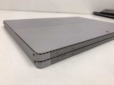 Microsoft Surface Pro 4 (1724) Unknown Specs | 256GB/128GB SSD