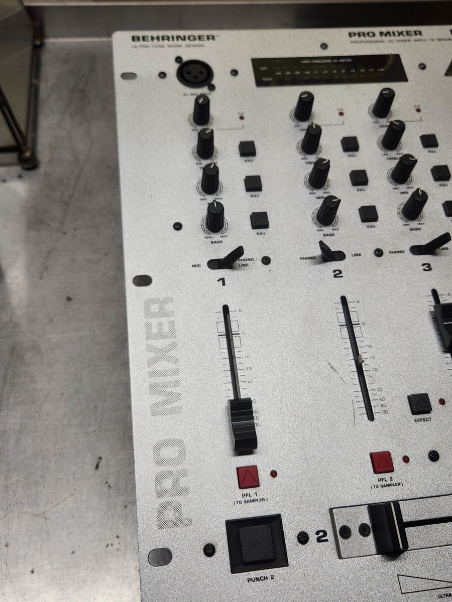 BEHRINGER PRO MIXER DX 500 サンプラー付き - DJ機材