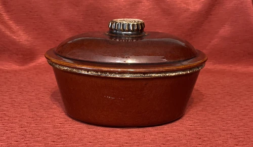 Vintage Hull Pottery 2 Quart Oval Casserole & Lid Brown Drip Stoneware
