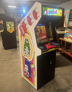 DIG DUG ARCADE MACHINE by ATARI (Excellent Condition) *RARE*