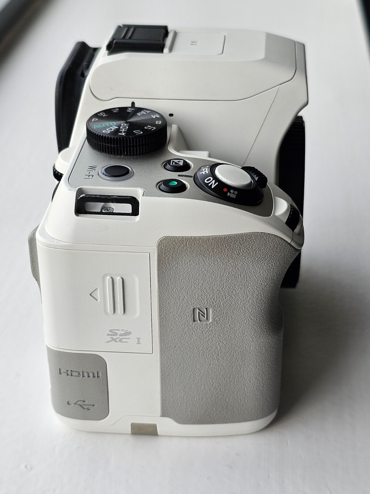 Pentax KS2 DSLR Camera 20MP white body. Boxed. eBay