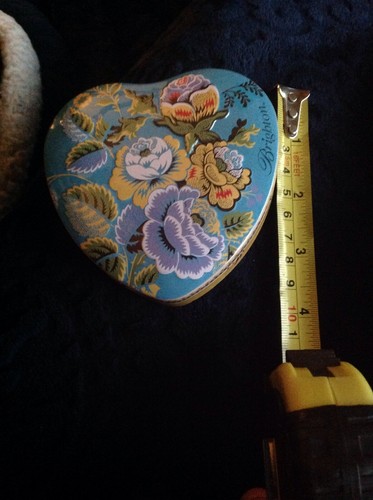 BRIGHTON Heart Shaped Collectible Flower Pop Art Trinket Box Tin - Picture 5 of 6