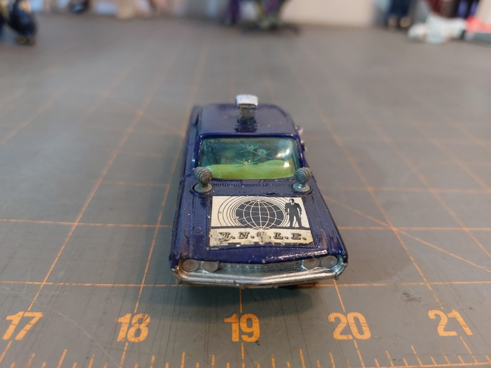 AJ778 CORGI TOYS 1/43 THRUSH BUSTER OLDSMOBILE SUPER 88 UNCLE Ref 497 BON ETAT