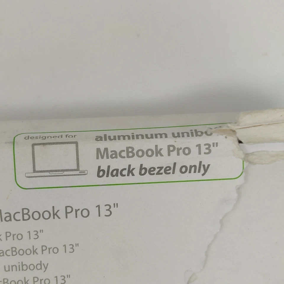 Mosi macbook pro 13 inch screen protector BLACK BEZEL ONLY - Image 4 of 4