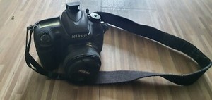 Nikon D600 Spiegelreflexkamera (24,3 Megapixel, 8,1 cm (3,2 Zoll) Display, Full