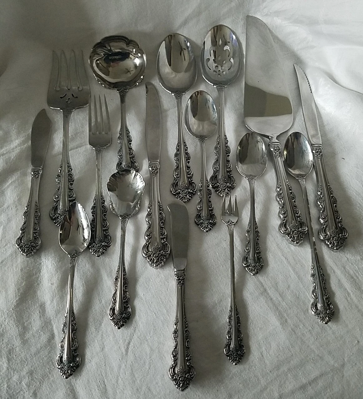 Oneida Community ARTISTRY Stainless Flatware 17 Piece Lot