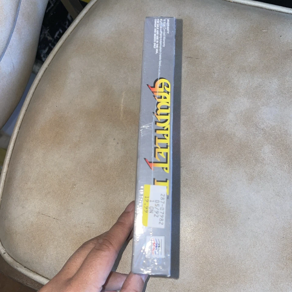 New NES 1990 Gauntlet 2 II Factory Sealed H-Seam Nintendo Game - Image 4 of 4