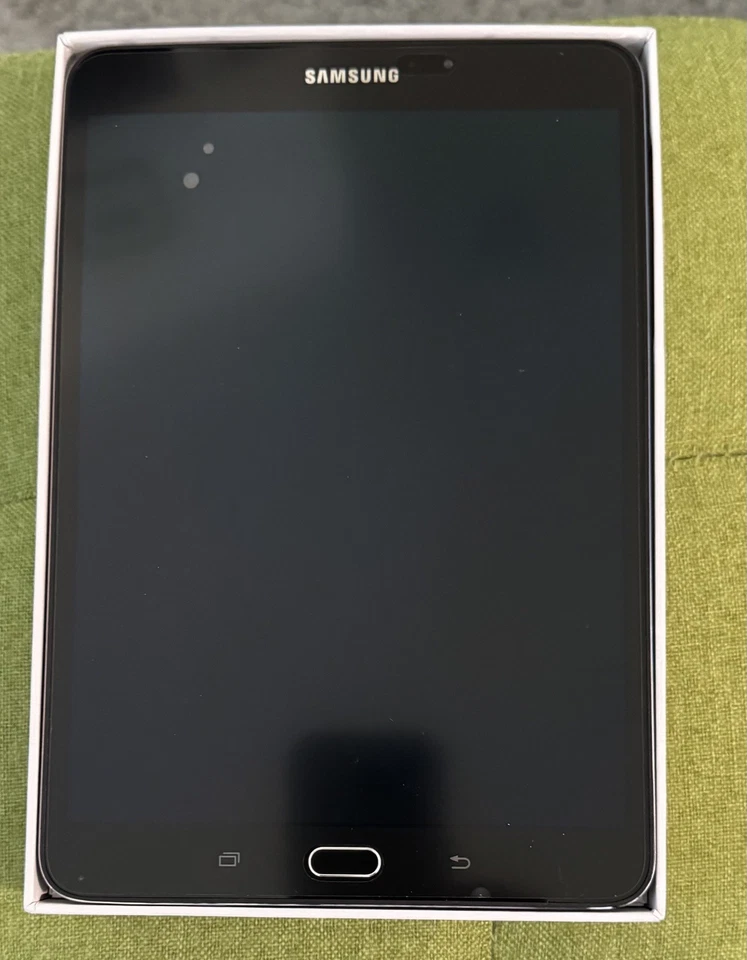 nook by Barnes & Noble - Samsung Galaxy Tab S2 nook con funda de cuero Foto 2 de 4