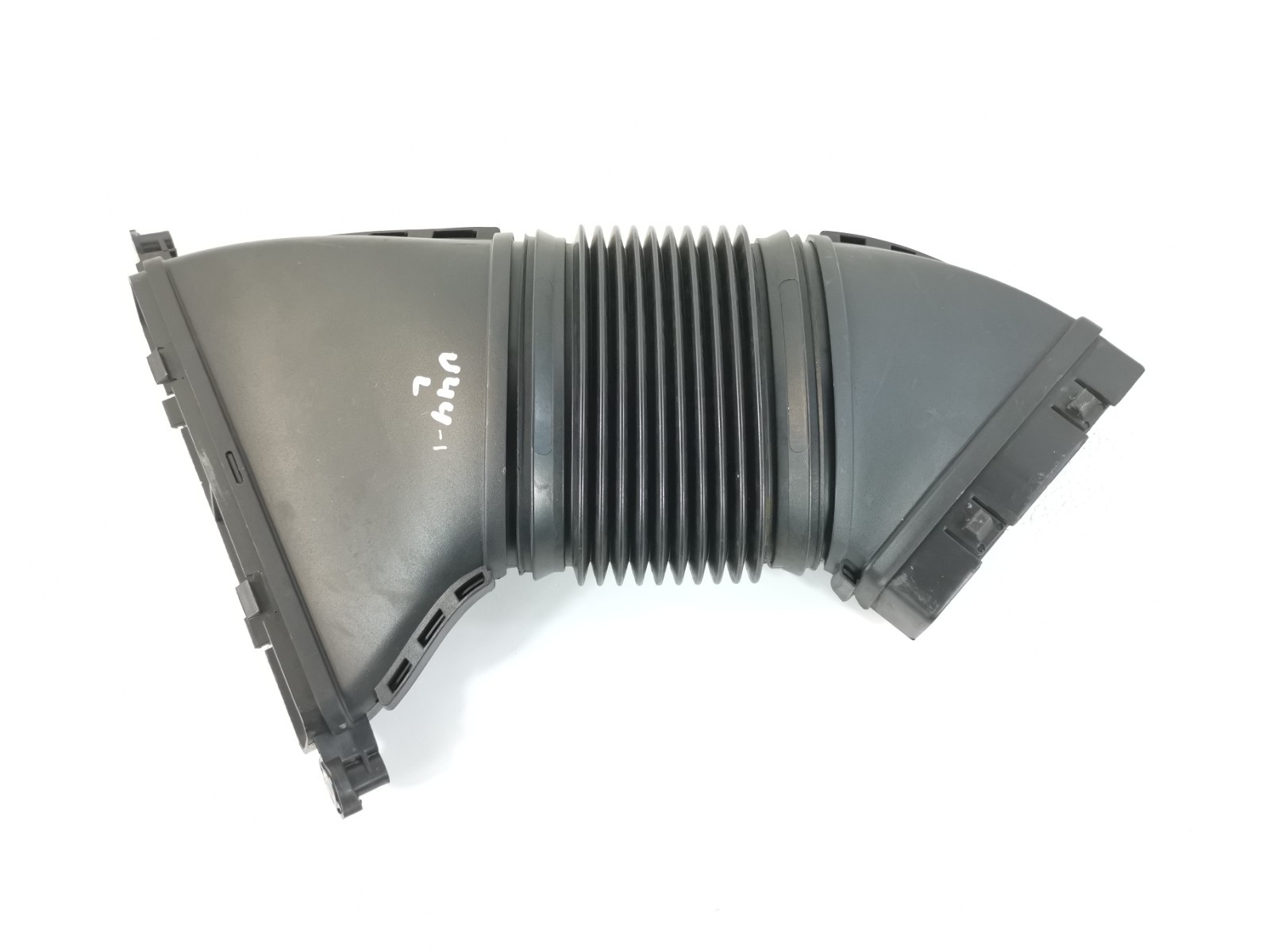 MASERATI LEVANTE S 3.0L 2017  Engine Left Side Air Cleaner Intake Duct 670031926