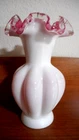 VINTAGE FENTON PEACH CREST MELON VASE RUFFLED RIM TOP 6"